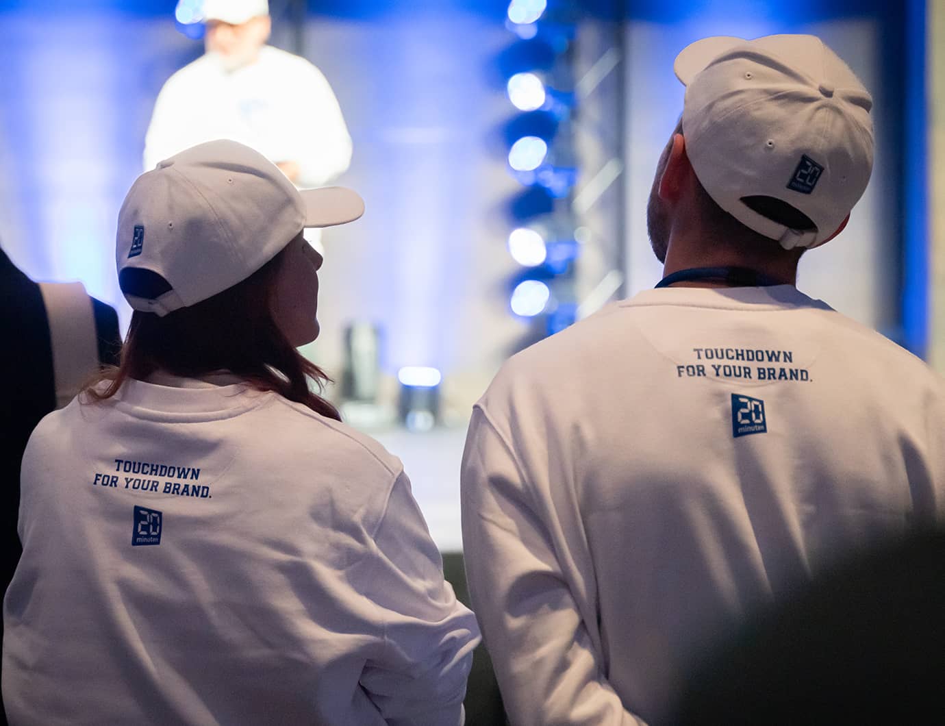 20 Minuten custom cap sweatshirt blaenk studio