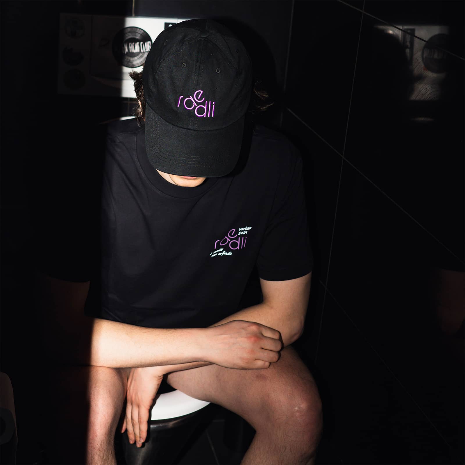 raedli T-Shirt Rücken-Print blaenk studio